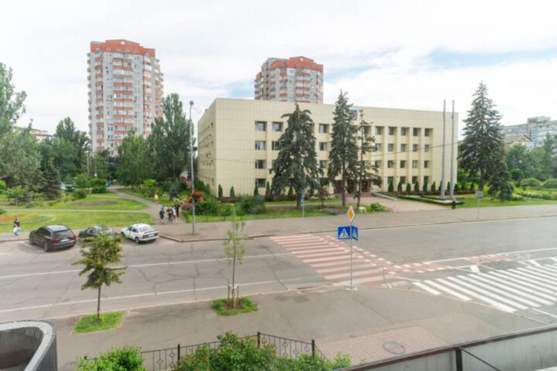 Затишна 2К Квартира З Усім Необхідним Для Життя Поряд З Метро Дарниця Kiev Ngoại thất bức ảnh